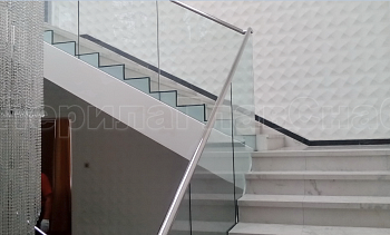 Стеклянные перила для лестниц в Казани. Готовые проекты ПерилаГлавСнаб