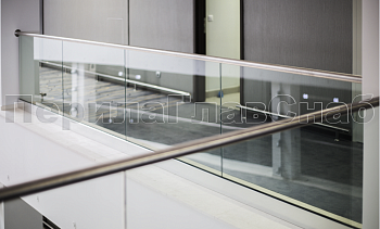 Стеклянные перила для балконов в Казани. Готовые проекты ПерилаГлавСнаб