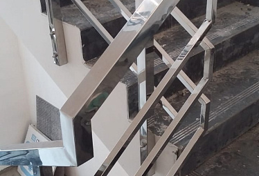 Четырёх и многоригельные перила и ограждения купить в Казани