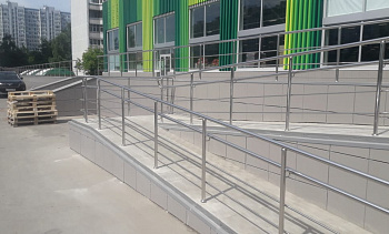 Поручни для инвалидов из нержавеющей стали в Казани. Готовые проекты ПерилаГлавСнаб