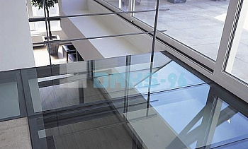 Стеклянный потолок на межэтажной площадке в Казани. Готовые проекты ПерилаГлавСнаб