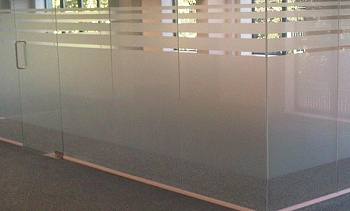 Cтеклянные перегородки - вариант 3 в Казани. Готовые проекты ПерилаГлавСнаб