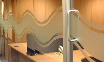 Cтеклянные перегородки - вариант 2 в Казани. Готовые проекты ПерилаГлавСнаб