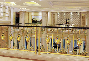 Ограждения под золото из латуни купить в Казани