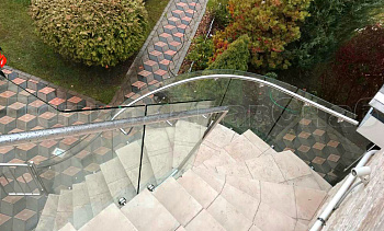 Стеклянные ограждения для улицы в Казани. Готовые проекты ПерилаГлавСнаб