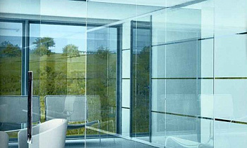 Стеклянные офисные перегородки на алюминиевом профиле в Казани. Готовые проекты ПерилаГлавСнаб
