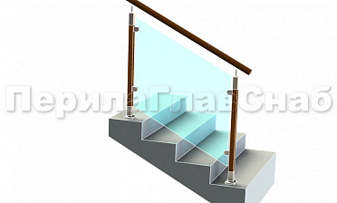 Ограждение с круглым деревянным поручнем с зажимными стеклодержателями и стойками с деревянными вставками купить в Казани