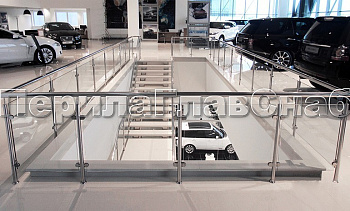 Ограждение атриума со стеклом и стойками в Казани. Готовые проекты ПерилаГлавСнаб