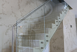 Стеклянные перила для лестниц в Казани. Готовые проекты ПерилаГлавСнаб - фото 21