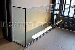 Стеклянные ограждения для торговых  и бизнес центров в Казани. Готовые проекты ПерилаГлавСнаб - фото 20