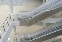 Стеклянные перила для атриумов в Казани. Готовые проекты ПерилаГлавСнаб - фото 3