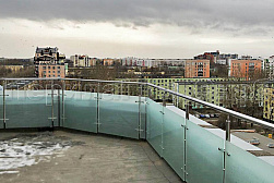 Стеклянные ограждения для улицы в Казани. Готовые проекты ПерилаГлавСнаб - фото 17