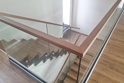 Перила и ограждения из нержавейки и дерева в Казани. Готовые проекты ПерилаГлавСнаб - фото 20