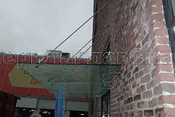 Стеклянные козырьки на вантах в Казани. Готовые проекты ПерилаГлавСнаб - фото 21