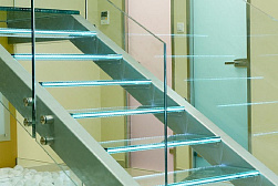 Стеклянные полы в Казани. Готовые проекты ПерилаГлавСнаб - фото 16