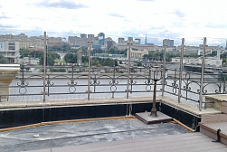 Цельностеклянные ограждения для крыш в Казани. Готовые проекты ПерилаГлавСнаб - фото 10