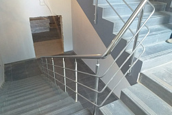 Перила для лестниц из металла в Казани. Готовые проекты ПерилаГлавСнаб - фото 10