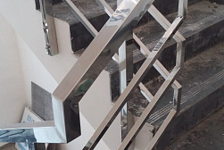 Перила для лестниц из металла в Казани. Готовые проекты ПерилаГлавСнаб - фото 9