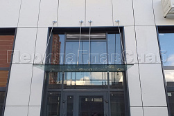 Стеклянные козырьки на вантах в Казани. Готовые проекты ПерилаГлавСнаб - фото 11