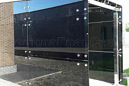 Стеклянные козырьки на спайдерах в Казани. Готовые проекты ПерилаГлавСнаб - фото 4