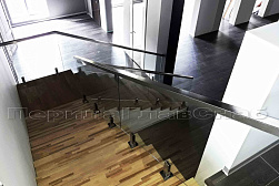 Стеклянные перила для лестниц в Казани. Готовые проекты ПерилаГлавСнаб - фото 10