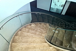 Стеклянные перила для винтовых лестниц в Казани. Готовые проекты ПерилаГлавСнаб - фото 6