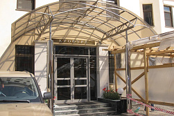 Козырьки и навесы на металлокаркасе в Казани. Готовые проекты ПерилаГлавСнаб - фото 29