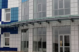 Стеклянные козырьки на спайдерах в Казани. Готовые проекты ПерилаГлавСнаб - фото 11